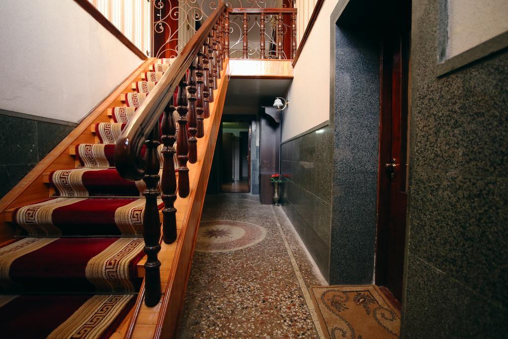 Apartment Gardenia Koutaïssi Extérieur photo